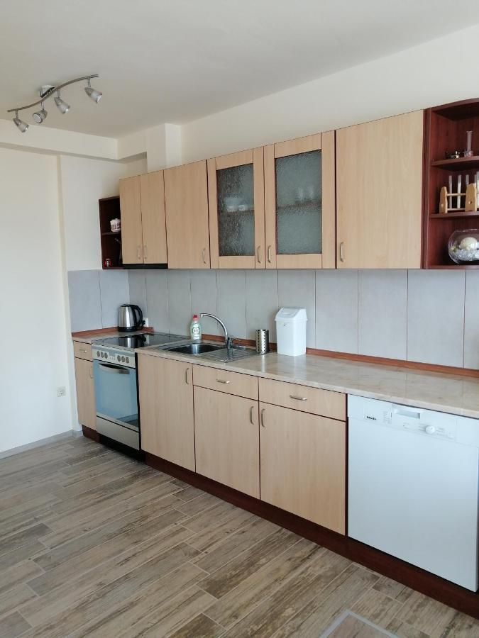 Yanakiev'S Central Apartment Burgas Exterior photo